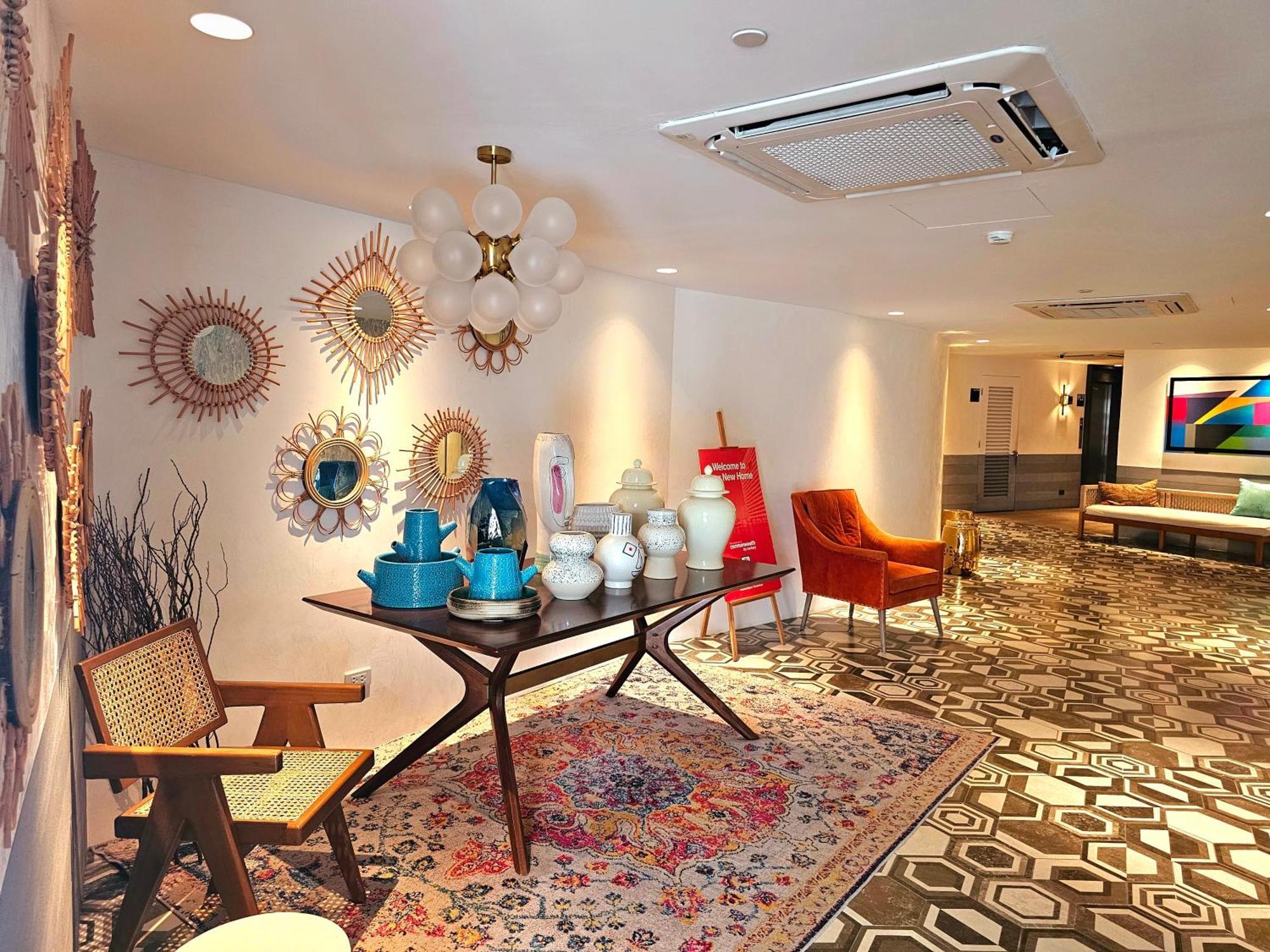 Acellyne'S Suites At The Residences At Commonwealth By Century Quezon City Exterior foto
