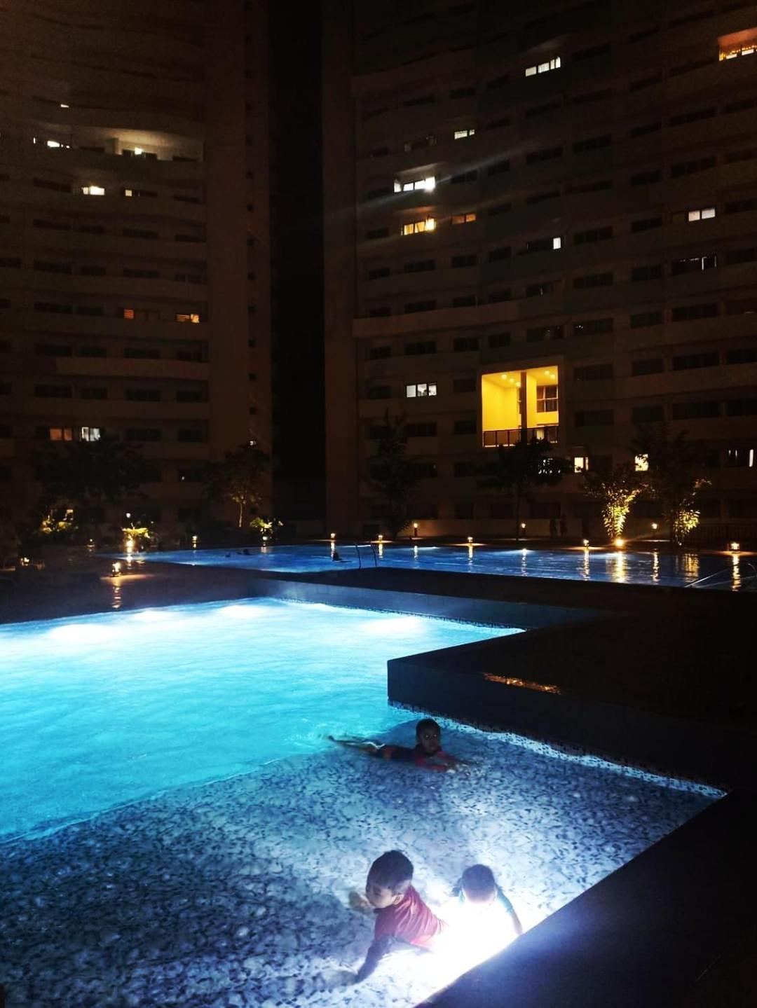 Acellyne'S Suites At The Residences At Commonwealth By Century Quezon City Exterior foto