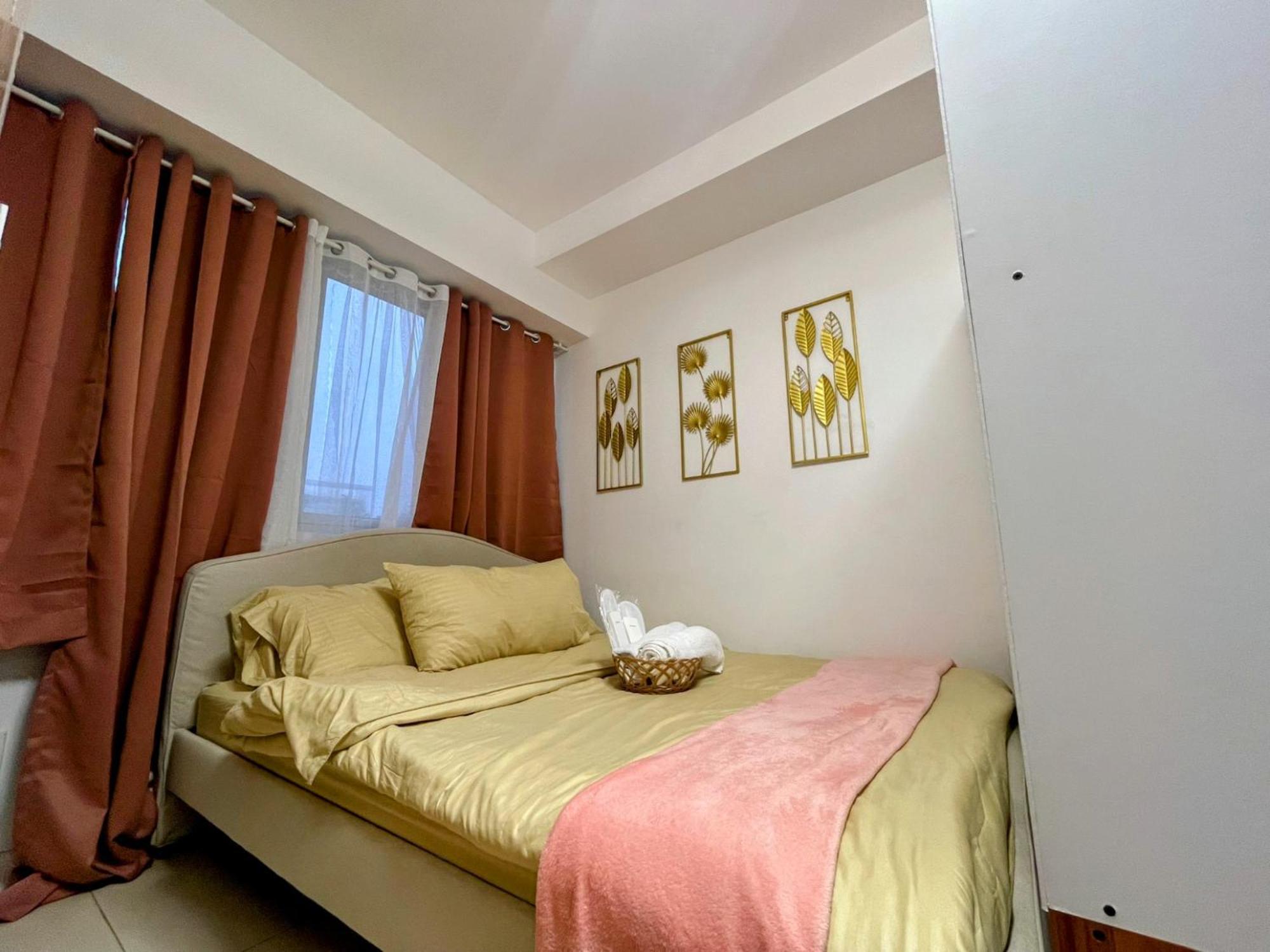 Acellyne'S Suites At The Residences At Commonwealth By Century Quezon City Quarto foto
