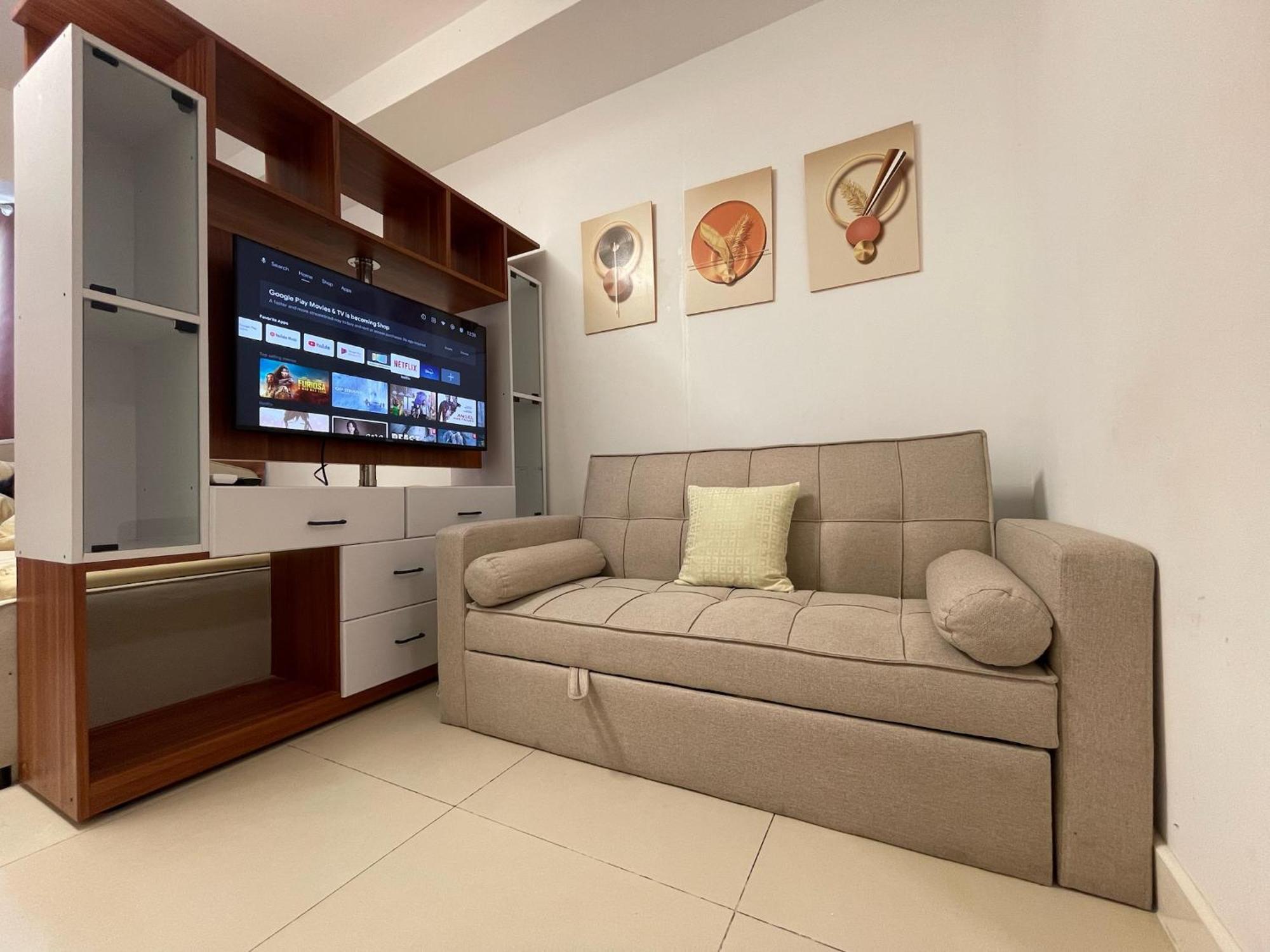 Acellyne'S Suites At The Residences At Commonwealth By Century Quezon City Quarto foto