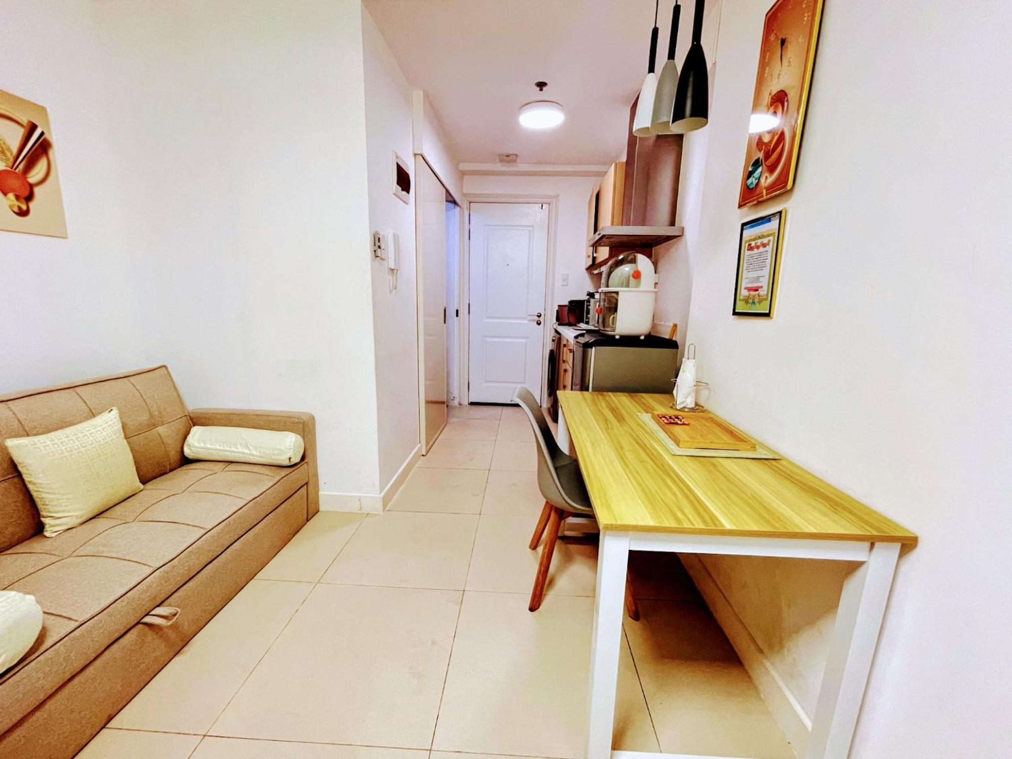 Acellyne'S Suites At The Residences At Commonwealth By Century Quezon City Quarto foto
